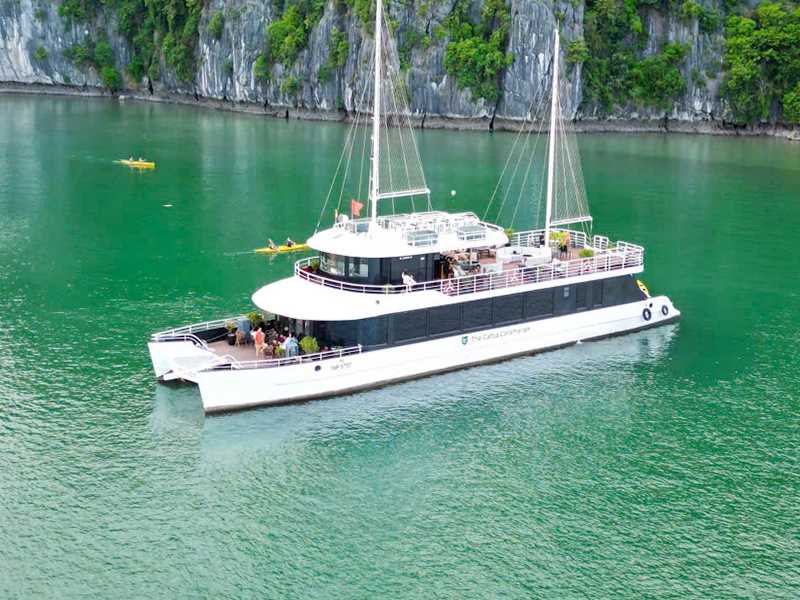Catamaran Cat Ba Cruise  - Halong Bay Tour 1 Day