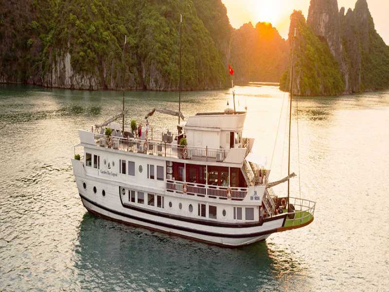 Garden Bay Classic Cruise - Halong Bay Tour 3 Days 2 Nights