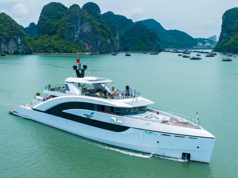 Saquila Yacht - Halong Bay Tour 1 Day