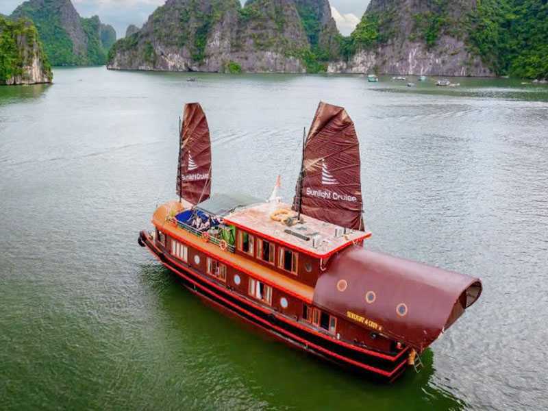 Sunlight Boutique Cruise - Halong Bay Tour 2 Days 1 Night