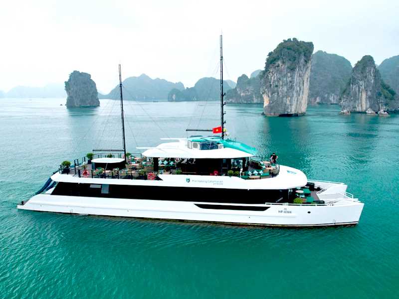 The Halong Catamaran Cruise - Halong Bay Tour 1 Day
