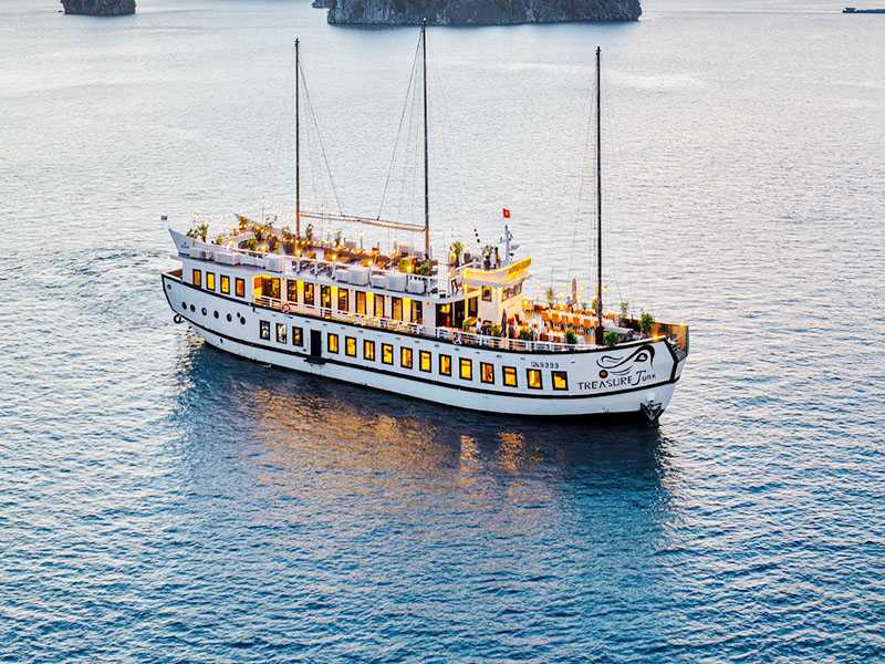 Treasure Junk Boutique Cruise - Halong Bay Tour 2 Days 1 Night
