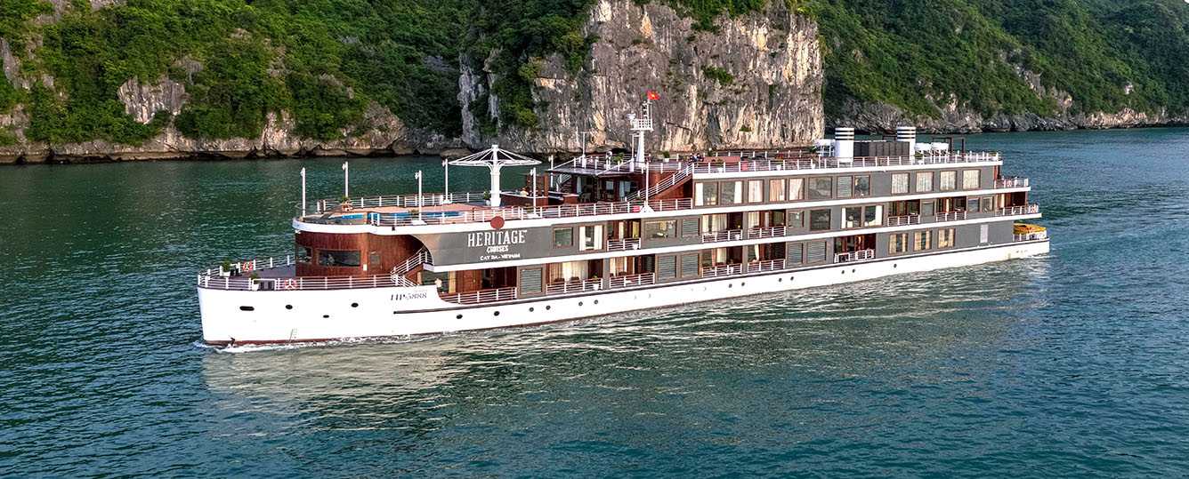 Heritage Cruises - Halong Bay Tour 2 Days 1 Night