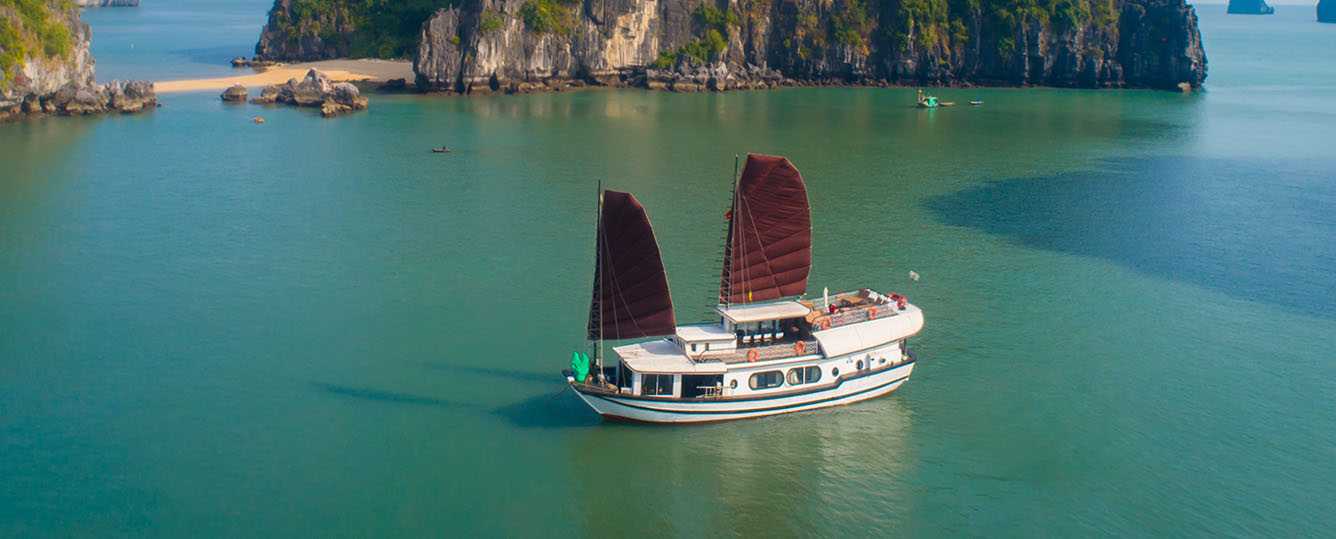 Prince Junk Cruise - Halong Bay Tour 3 Days 2 Nights