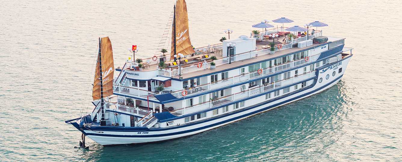 Signature Royal Cruise - Halong Bay Tour 2 Days 1 Night