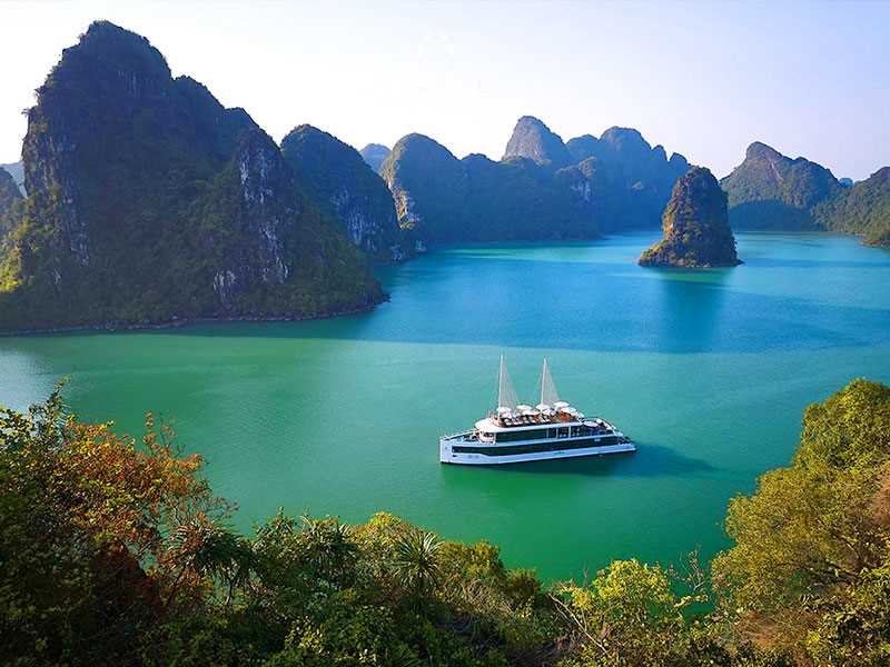 halong-bay-tour-from-hanoi